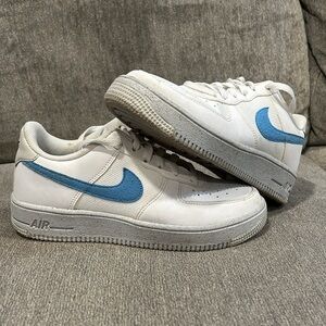Kids size 4.5 Nike airs